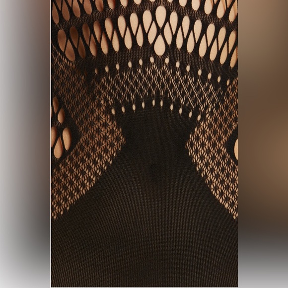 HAUTY KNIT OPENWORK BODYSUIT NWT SOLD OUT. - Picture 5 of 7